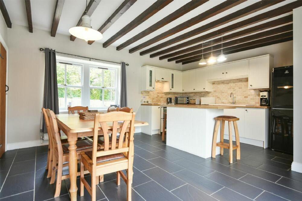 Bullfinch Villa Lucker Exterior photo