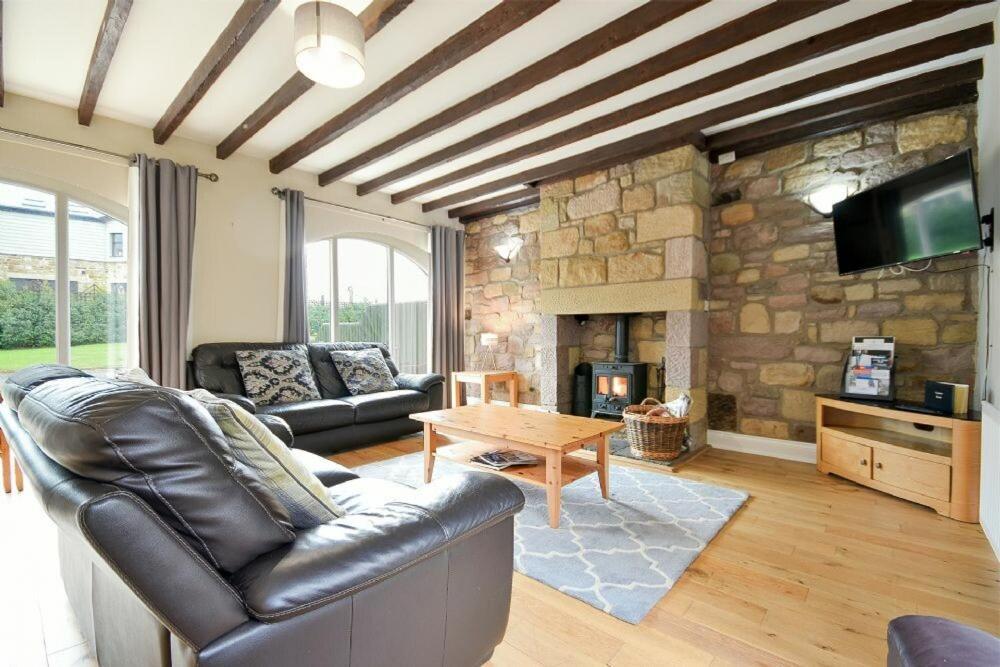 Bullfinch Villa Lucker Exterior photo