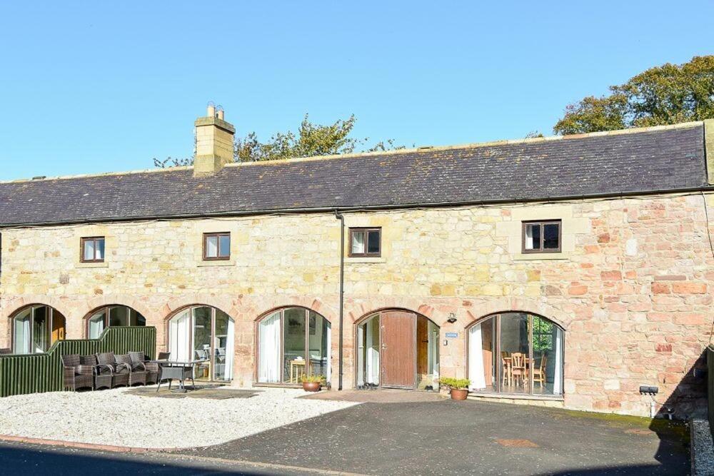 Bullfinch Villa Lucker Exterior photo