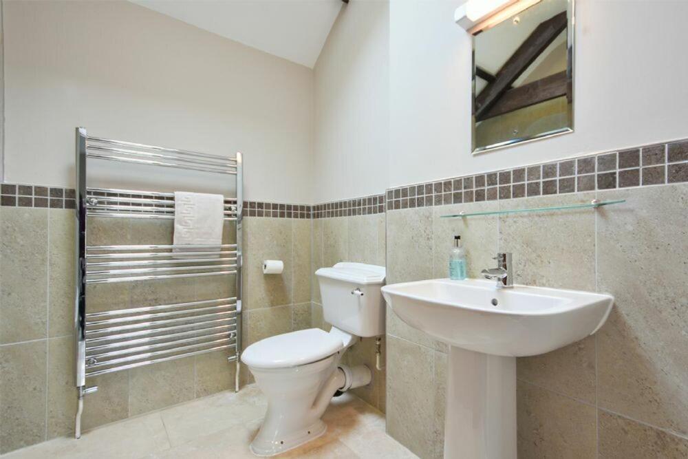 Bullfinch Villa Lucker Exterior photo