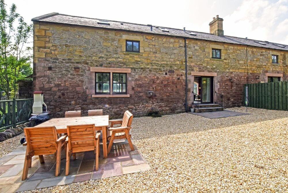 Bullfinch Villa Lucker Exterior photo